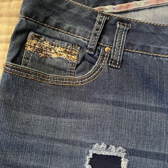 Amethyst Jeans Women's Distressed Blue Jeans - Picture 6 of 13